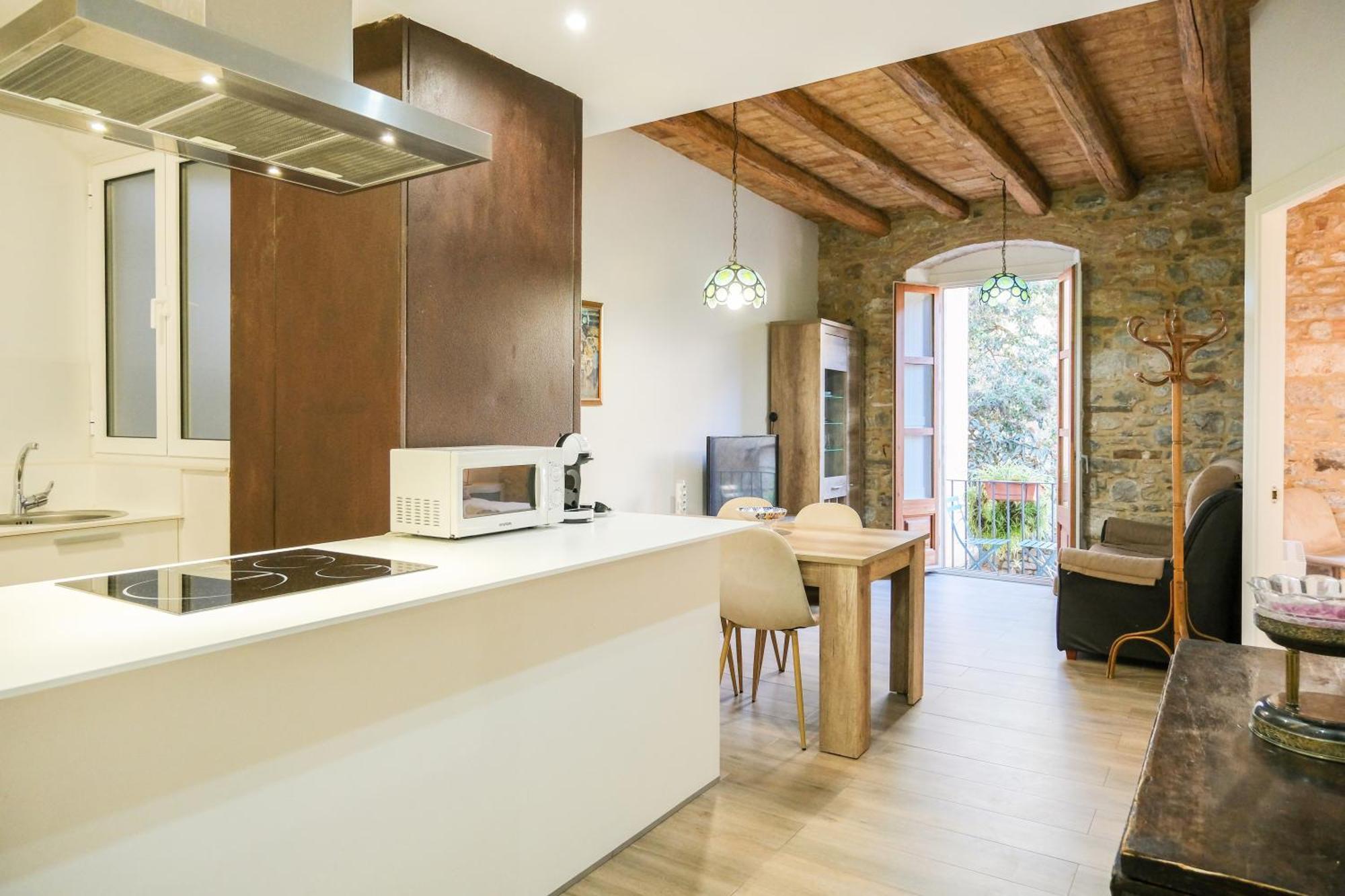 Ganganell Centre Apartamento Con Patio バサルー エクステリア 写真