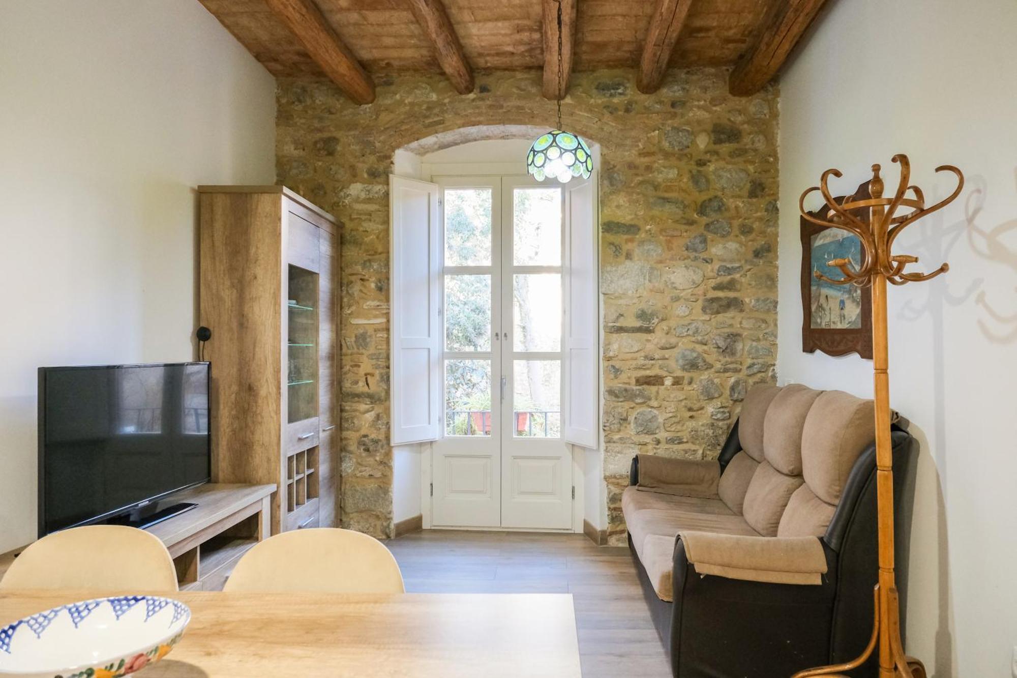 Ganganell Centre Apartamento Con Patio バサルー エクステリア 写真